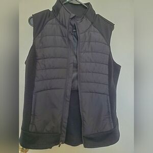 Black Althletic Puffer Vest